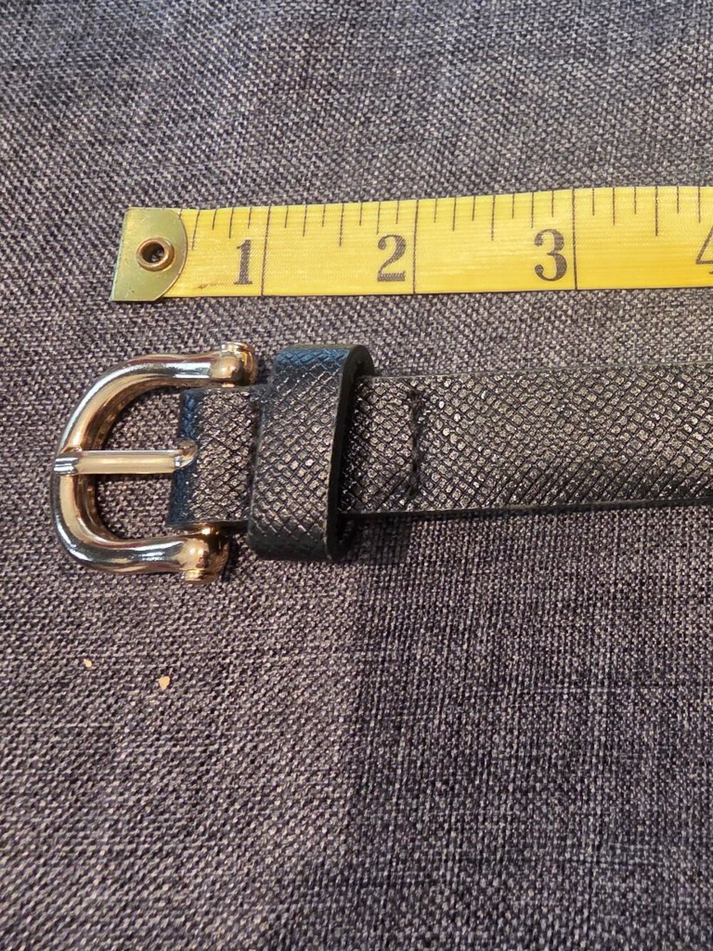 Black belt with gold buckle - size 8